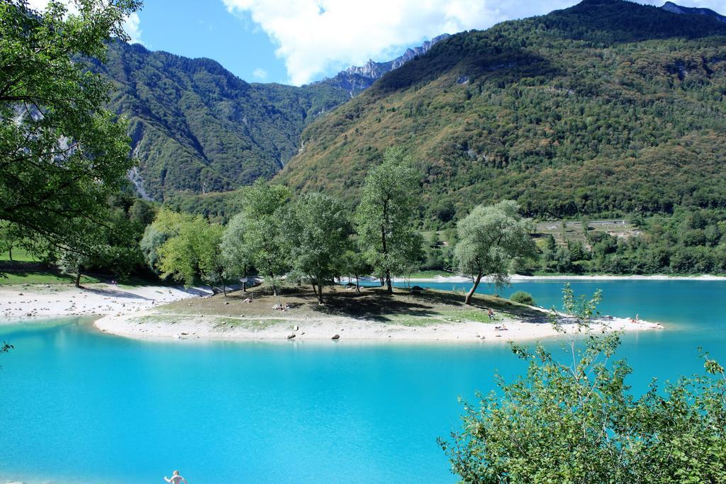 La Piazzetta Di Canale B&B Tenno Buitenkant foto